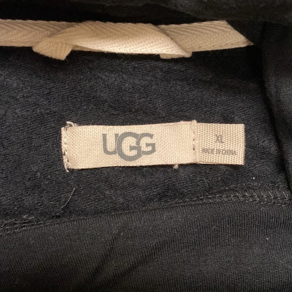 Ugg black cowl neck top with drawstring - Picture 2 of 7